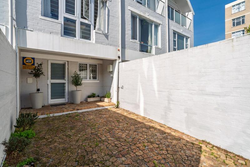 3 Bedroom Property for Sale in Harfield Village Western Cape